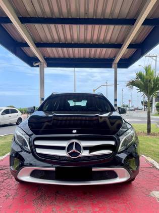 MERCEDES-BENZ GLA 200 1.6 CGI VISION 16V TURBO FLEX 4P AUTOMÁTICO